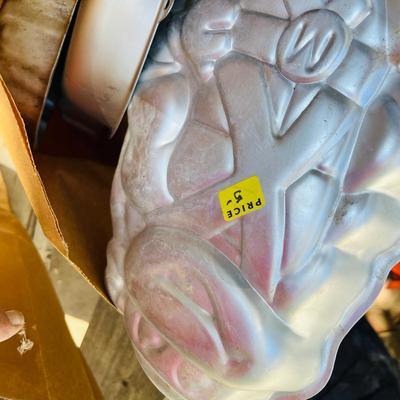 Lot of 10 Wilton Cake Pans Star Wars Teenage Mutant Ninja Turtles & More
