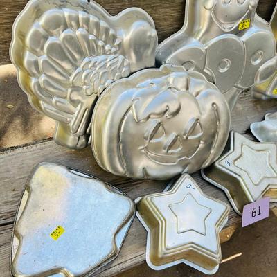 Lot of 8 Holiday Theme Wilton Cake Pans