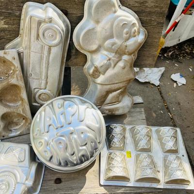 Lot of Wilton Cake Pans