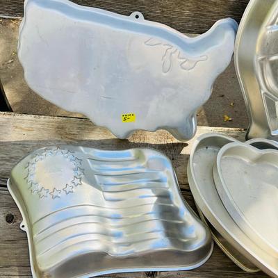 Lot of Wilton Cake Pans