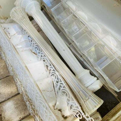 Wilton Plastic Wedding Cake decor