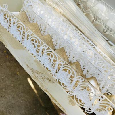 Wilton Plastic Wedding Cake decor