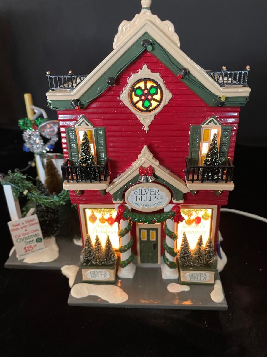SILVER BELLS CHRISTMAS SHOP | EstateSales.org