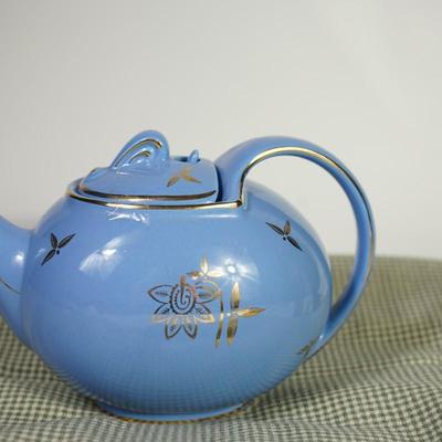 VINTAGE HALL POTTERY TEAPOT CADET BLUE W/ GOLD DESIGN #0749