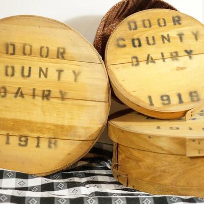 DATED 1918 DOOR COUNTY DAIRY WOODEN CHEESE BOXES/ LINED IN CALICO PRINTS