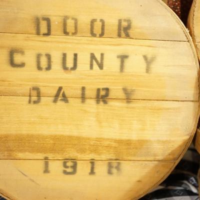 DATED 1918 DOOR COUNTY DAIRY WOODEN CHEESE BOXES/ LINED IN CALICO PRINTS