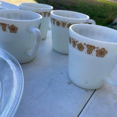 Pyrex Butterfly Gold mugs