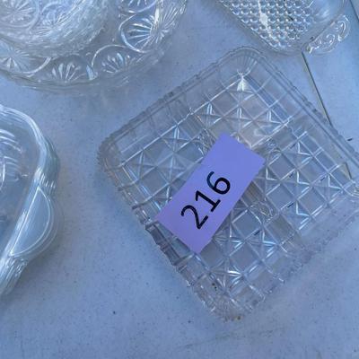 Flat of misc Glassware