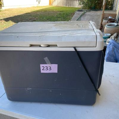 Igloo plug in cooler