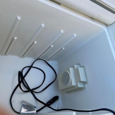 Igloo plug in cooler