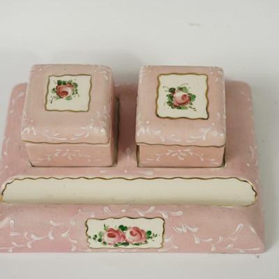 1950's CERAMIC DESK SET TO ROSE BUD PAINTED INK WELLS ON PLATFORM W/PEN REST