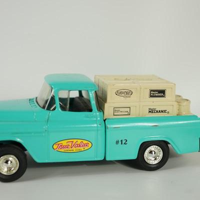 VINTAGE METALERTLE "TRUE VALUE"  TOY TRUCK /BANK