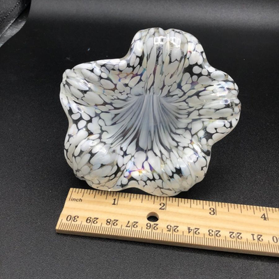 Vintage Hand Blown Art Glass Iridescent Lily