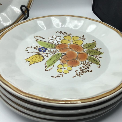 1970's Stoneware Wildflower Dinner Plates