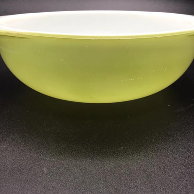 Lot of 3 Pyrex Bowls