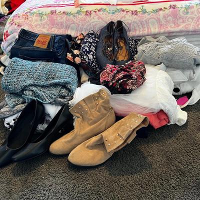 2 bags of clothes