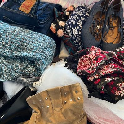 2 bags of clothes