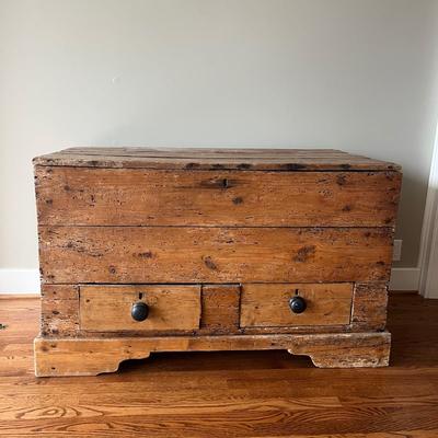 Primitive Wooden Trunk with Drawers (VR-MG)