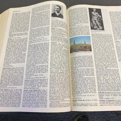 Encyclopaedia Britannia Microaedia