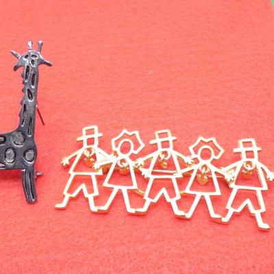 2 Brooches, Giraffe & People Pin