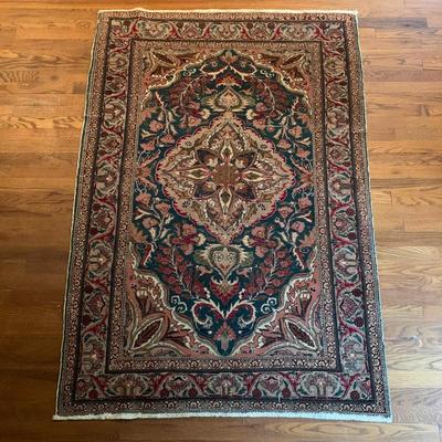 Small Woven Area Rug w/ Floral Burst Design (MB-KW)
