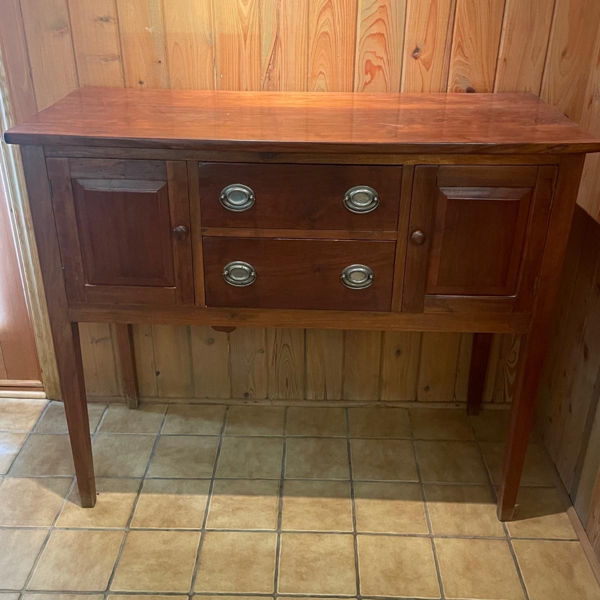 Vintage Huntboard/Sideboard W/Dovetailed Drawers (FRRG)