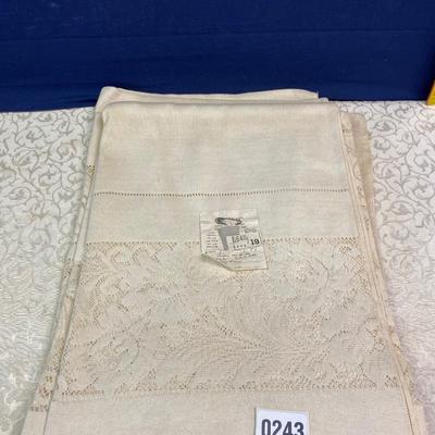 66â€ Table Cloth