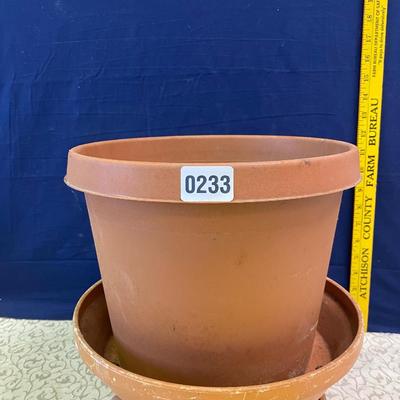 Plastic planter and Bowl on Wheels