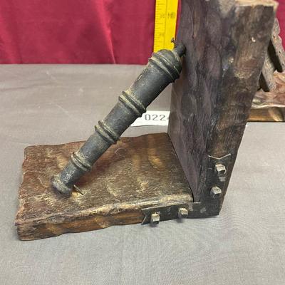 Vtg 1960â€™s wood pirate cannon and wheel