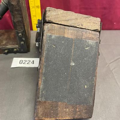 Vtg 1960â€™s wood pirate cannon and wheel