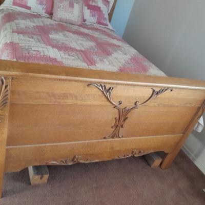 GORGEOUS ANTIQUE TIGER OAK FULL SIZE BED CIRCA LATE 1800'S