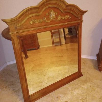 Dresser mirror