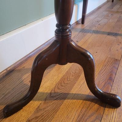 Pedestal Wine Table (LR-DW)