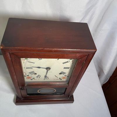 Seth Thomas Mantel Clock, Key Wind Pendulum Movement (FR-RG)
