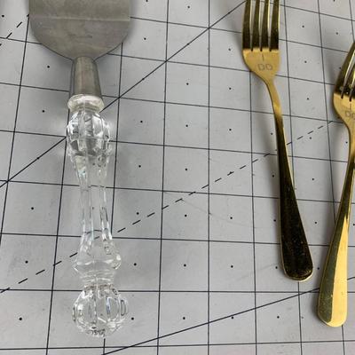 #75 Wedding Cake Set: Plates, I Do Forks and Cake Cutting Tools