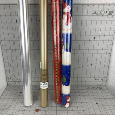 #104 Christmas Gift Wrapping Paper