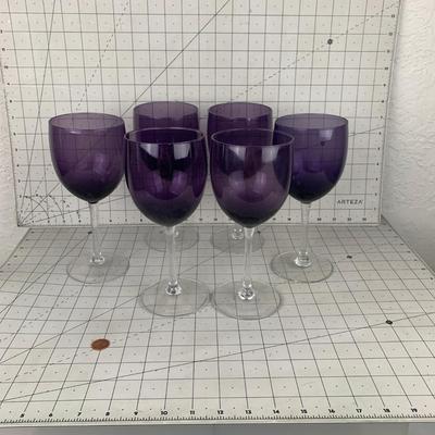 #121 Purple Glass Wine Glass With Clear Stems