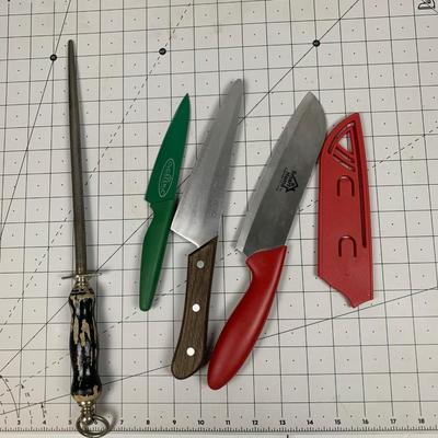#144 Kitchen Knives & Sharpener