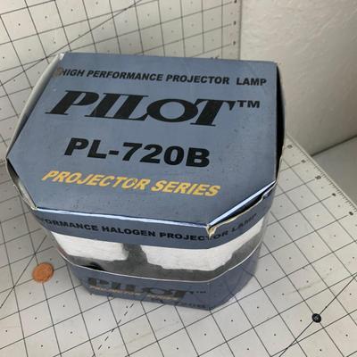 #159 Pilot PL-720B Projector Series