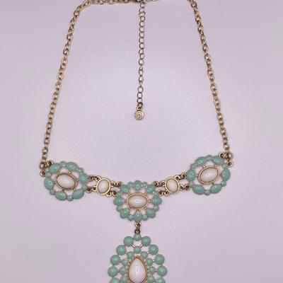 Vintage Floral Drop Pendant Necklace
