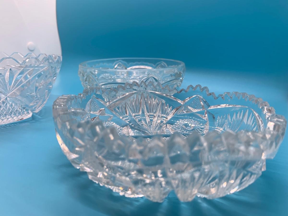 3 Vintage glass bowls
