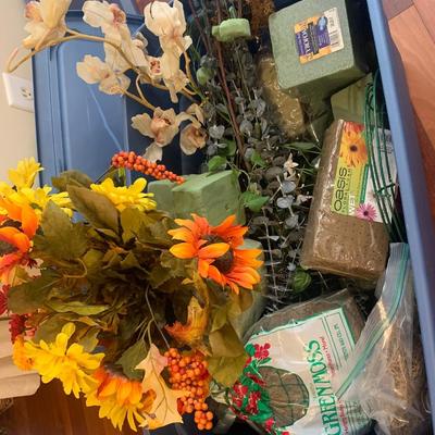 DIY bin-Floral, foam, moss, wire wreath, brass pot