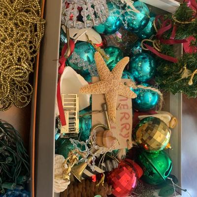 Christmas lot, box of ornaments