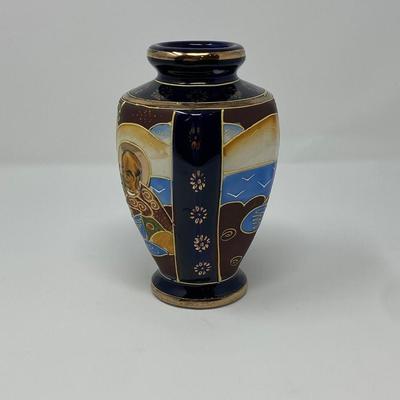 Hand-Painted Decorative Japan Vase