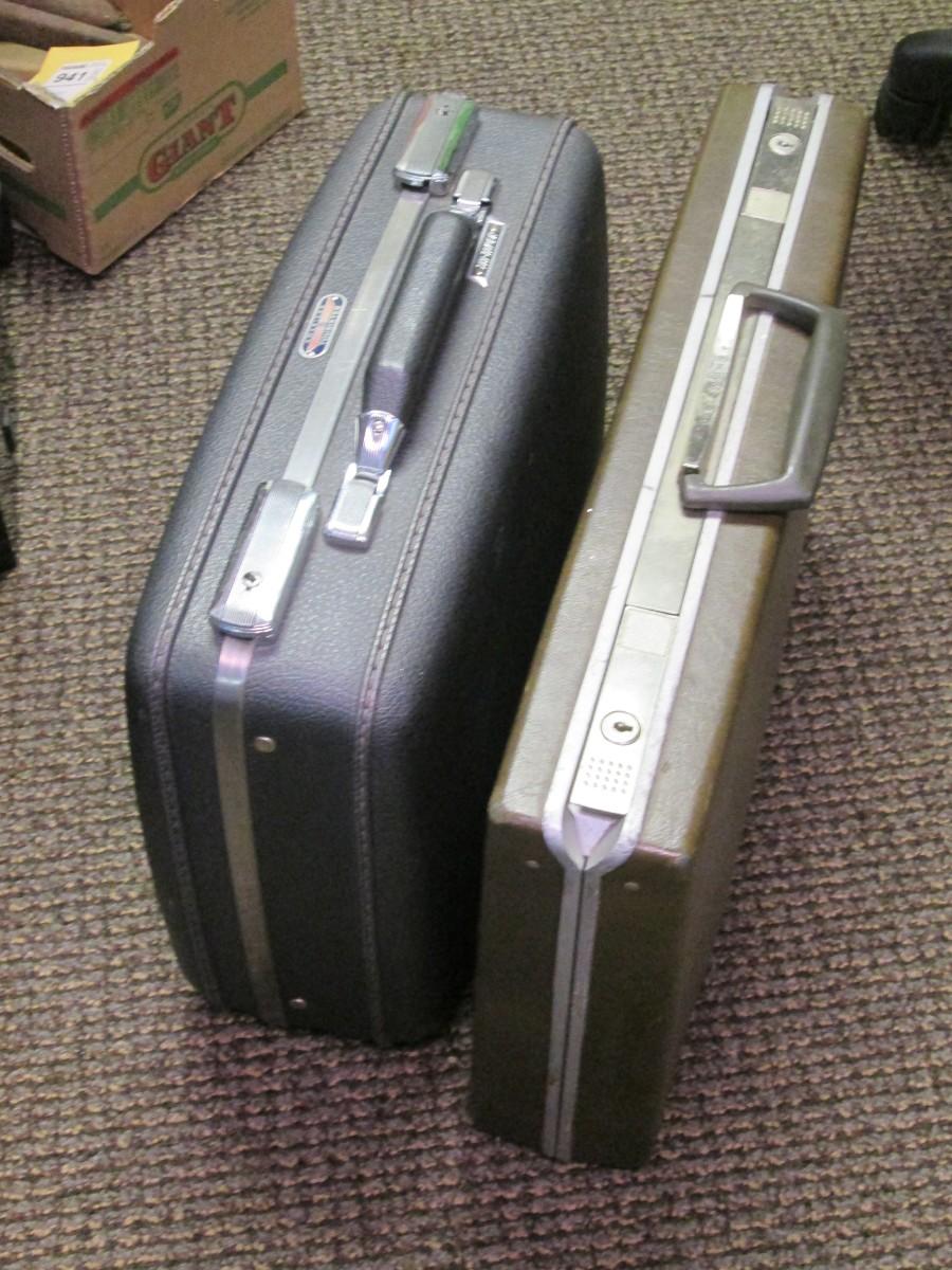 Vintage American Tourister Suitcase and Samsonite Briefcase with keys EstateSales