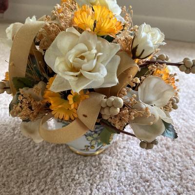 Silk Flower Arrangements.    (BR-2. RH)