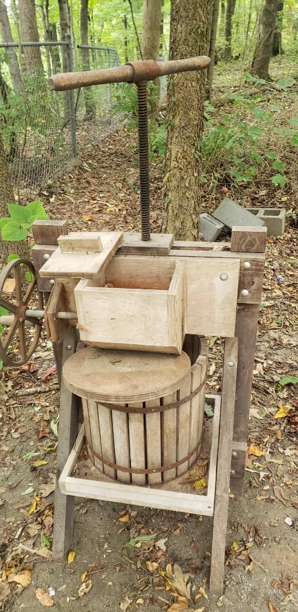 Antique Apple Press