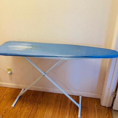 Ironing Board & Irons  (BR2-RH )
