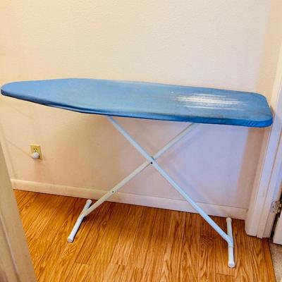 Ironing Board & Irons  (BR2-RH )