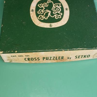 Vintage setko cross puzzler game